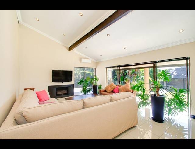 4 BEDROOM HOUSE FOR SALE IN BRYANSTON